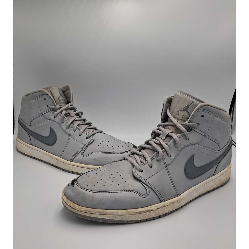 Size 13 - Jordan 1 Retro Mid Wolf Grey Cool Grey - 554724-033